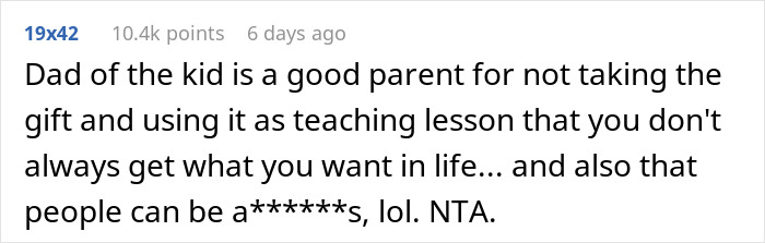 Dad Uses 10YO’s White Elephant Gift Being ‘Stolen’ To Teach A Lesson, Earns Praise Online Dad Uses 10YO’s White Elephant Gift Being ‘Stolen’ To Teach A Lesson, Earns Praise Online