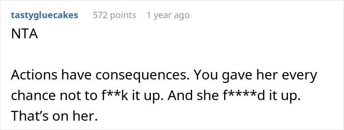 Reddit comment discussing consequences for not RSVP'ing to a birthday party.