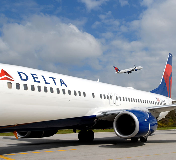 Passenger Gets Dragged For Complaining About Plane Seat He Lost To Dog: “Sorry Dude, Money Talks” Passenger Gets Dragged For Complaining About Plane Seat He Lost To Dog: “Sorry Dude, Money Talks”