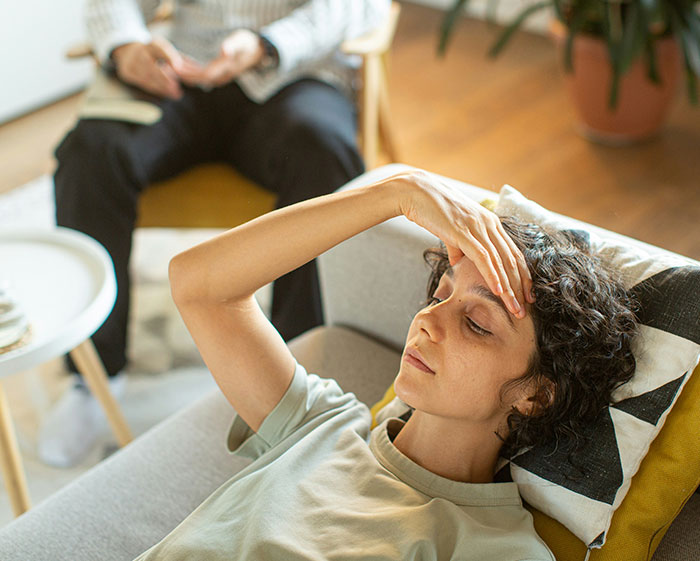 Dad Can&rsquo;t Take Care Of His Baby On His Custody Day, Thinks It&rsquo;s OK To Just Leave Her Outside