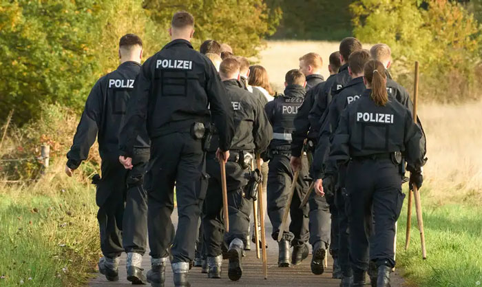 "Just Evil": Woman Who Assassinated Look-A-Like To Fake Her Own Passing Gets Life Sentence "Just Evil": Woman Who Assassinated Look-A-Like To Fake Her Own Passing Gets Life Sentence