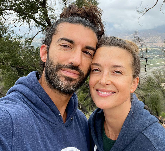 &ldquo;He&rsquo;s A Creep&rdquo;: Justin Baldoni&rsquo;s 27-Minute Proposal Video Being Branded As A Massive &ldquo;Red Flag&rdquo;