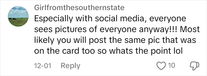 Social media comment on Christmas cards, highlighting the redundancy of sharing the same pictures online. Social media comment on Christmas cards, highlighting the redundancy of sharing the same pictures online.