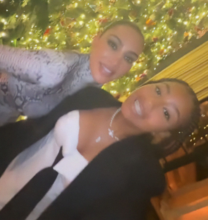 &ldquo;Looks Like She&rsquo;s In Her 20s&hellip; Not 11&rdquo;: Internet Slams North West&rsquo;s &ldquo;Inappropriate&rdquo; Holiday Outfit