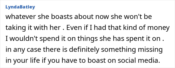 Comment criticizing materialistic display by Dubai housewife on social media.