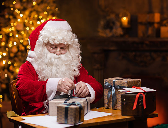 Santa's Sleigh Has Officially Taken Flight—Track Where He Is In The Sky Right Now Santa's Sleigh Has Officially Taken Flight—Track Where He Is In The Sky Right Now