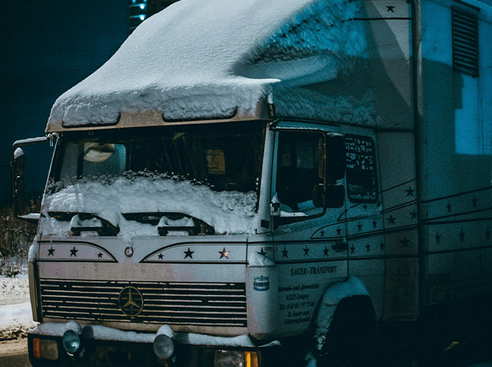 “Still Can't Explain What We Saw”: 30 Eerie Sights That Made Nighttime Drivers Question All