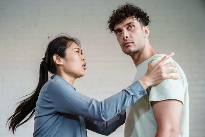 Brother Sends Flowers To Sister, Makes Her Husband Think She's Cheating, Leads Them To Divorce