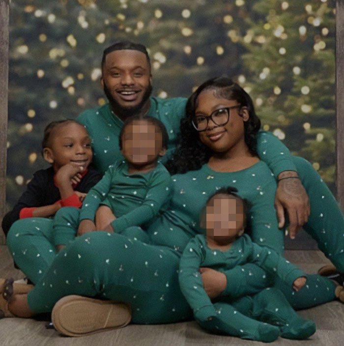 Family in matching pajamas, mother responds to son's different outfit, sparking Christmas photo controversy. Family in matching pajamas, mother responds to son's different outfit, sparking Christmas photo controversy.
