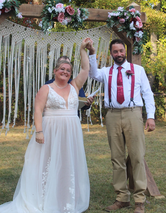 Netizens Say Makeup Artist &ldquo;Nailed It&rdquo; After Hiding Bride&rsquo;s Facial Bruise 5 Days Before Wedding