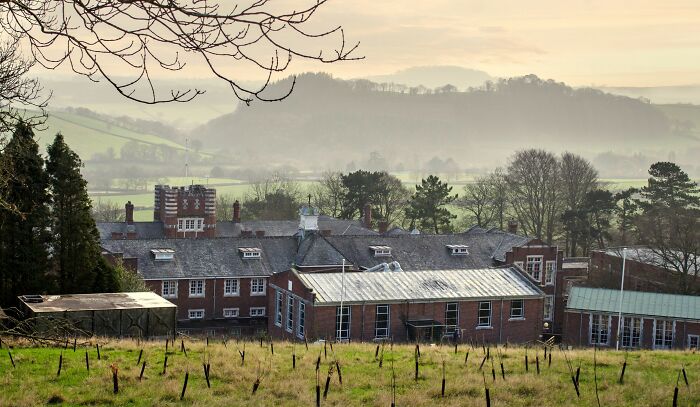 34 Travelers Say These Are The Most Overrated And Underrated Places They Have Been To