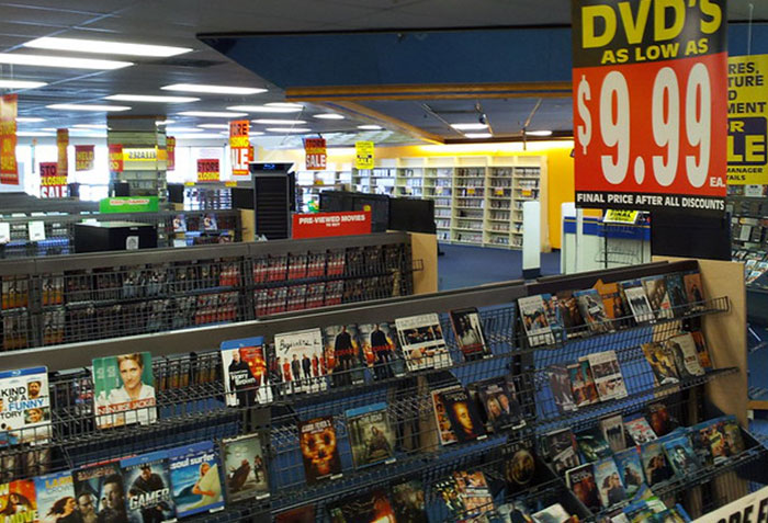 “To This Day It Still Gives Me Chills”: 30 Bizarre Experiences People Still Can’t Make Sense Of