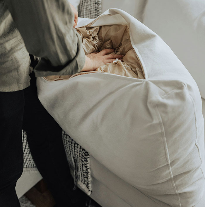 From Re-Gifts To Utter Insults, Here’s 30 Christmas Presents That Ruined The Holiday Spirit