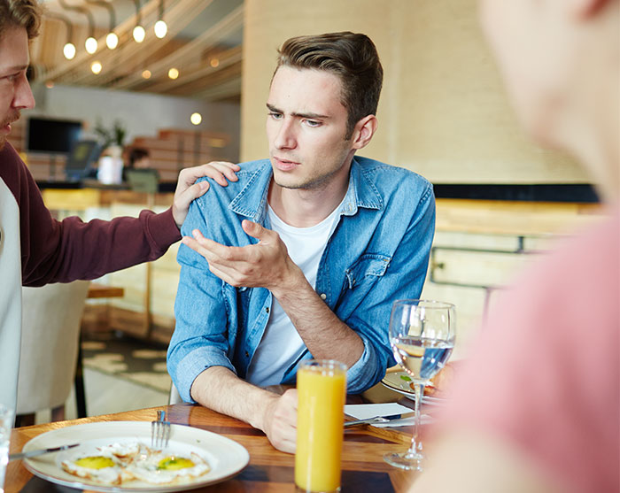 Person Confronts Uncle Over Unpaid Debt At Family Dinner, Celebration Turns Into Shock Person Confronts Uncle Over Unpaid Debt At Family Dinner, Celebration Turns Into Shock