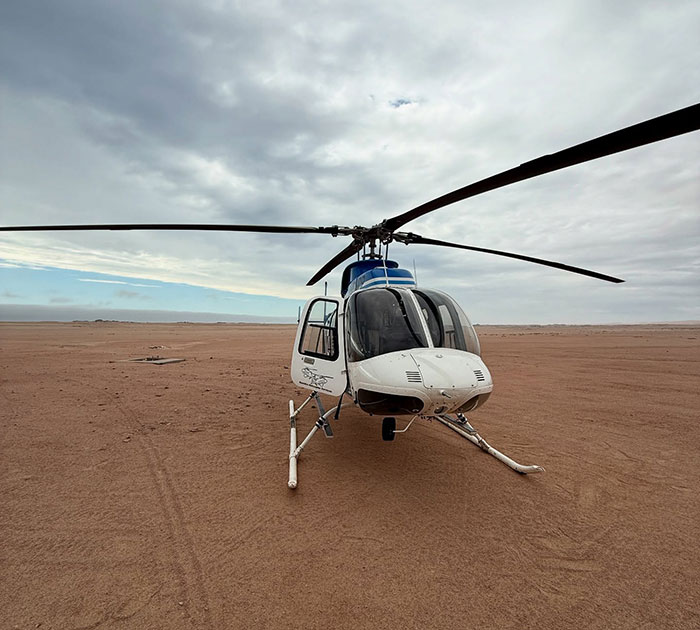 Martha Stewart Accused Of Making Embarrassing Photoshop Fail: &ldquo;Where Did Your Hand Go?&rdquo;