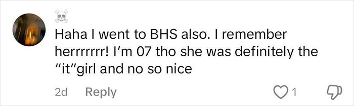 Comment discussing Blake Lively's high school, mentioning her as the "it" girl and remembered by peers.