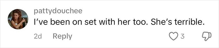 Comment about Blake Lively yearbook photos, discussing a negative on-set experience.