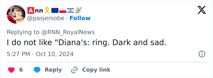 Tweet discussing mystery of Kate Middleton's engagement ring, described as dark and sad.