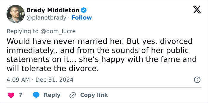 Tweet about husband's divorce after wife's public display with singer on stage.