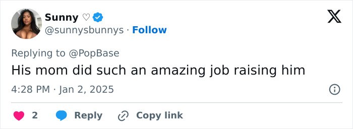 A tweet reply praising Tom Holland, highlighting his qualities and upbringing.