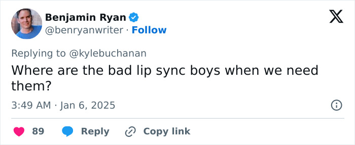 Tweet referencing bad lip sync in response to behavior analysis of Nicole Kidman.