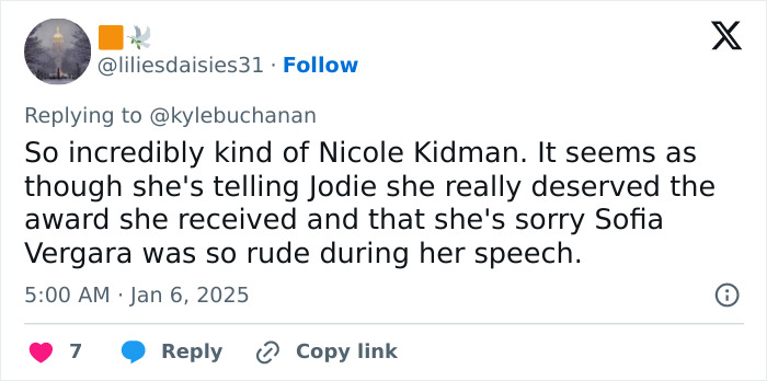 Tweet about Nicole Kidman's behavior towards Jodie Foster, referencing an award and Sofia Vergara.