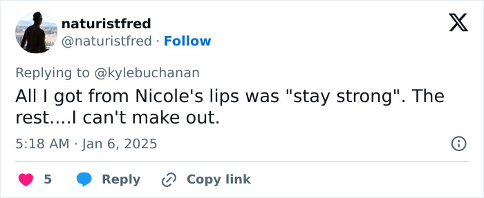 Tweet discussing Nicole Kidman's lips reading "stay strong," unable to decipher the rest.