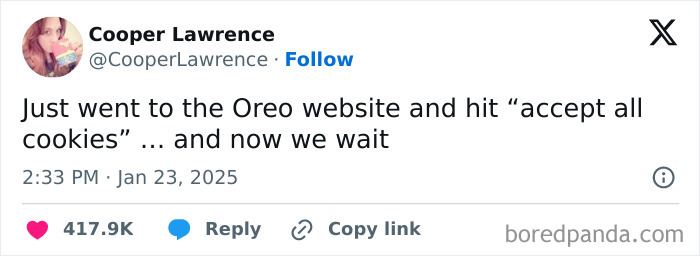 Funny tweet about accepting cookies on the Oreo website.