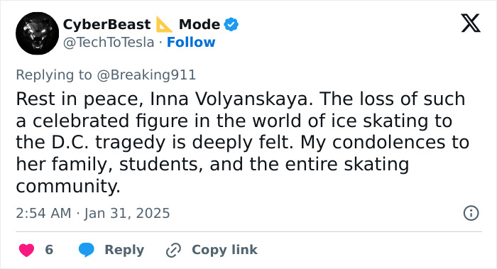 Screenshot of a tweet expressing condolences for a 'Disney On Ice' actress lost in a tragic Washington DC plane crash.