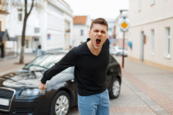 36 Non-Toxic Ways To Spot A Guy Who’s Completely Secure In His Masculinity