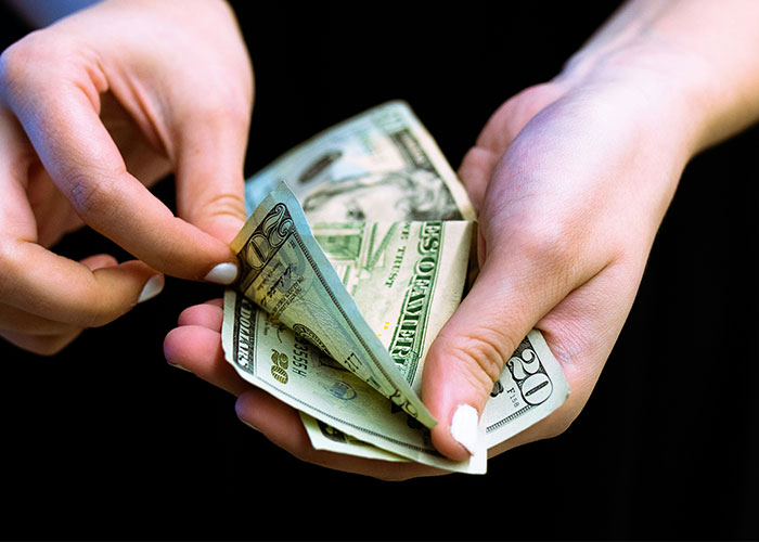 “The Constitution Doesn't Apply Here”: Europeans Share Their Worst American Tourist Encounters