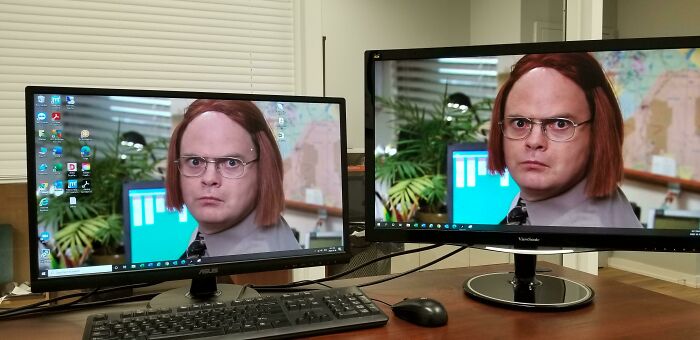 Hoy es mi último día de trabajo. Voy a dejar este fondo de pantalla para el próximo tipo