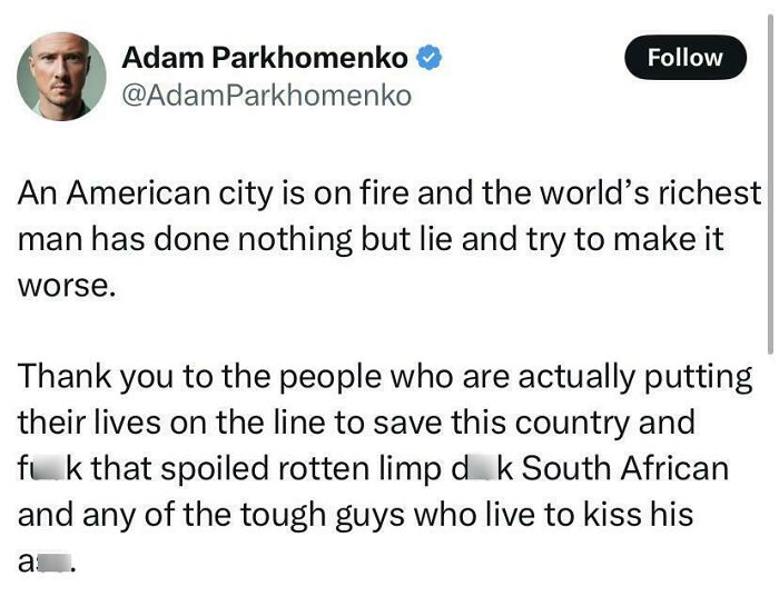 Tweet criticizing the world’s richest man during an American city fire, highlighting facepalm moments and absent basic logic.