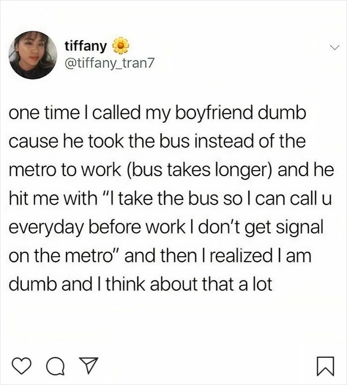 Text post about long-distance love and meaningful gestures from a boyfriend who takes the bus to call his partner.