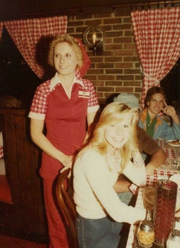 Pizza Hut In The ‘70s Was Simply Awesome