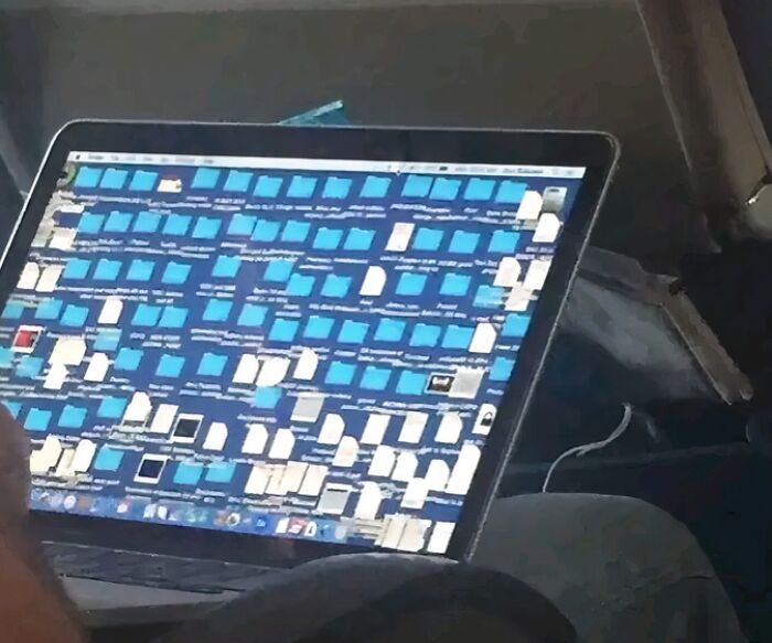 Gracias, odio este portátil