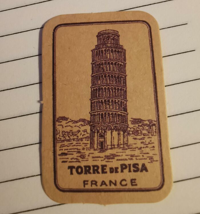 A low-quality item showing a Torre de Pisa sticker mistakenly labeled "France."