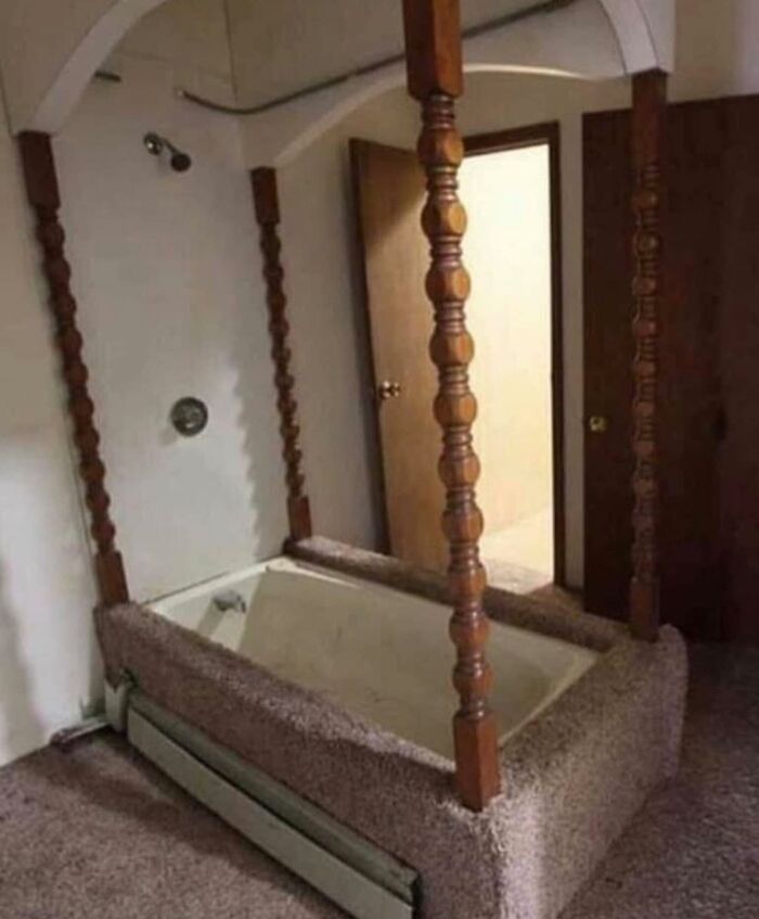 From Bad Decisions To Bizarre Timing, Here Are 40 Cursed Images That Defy Explanation