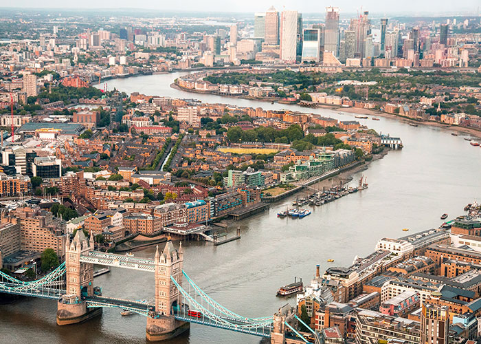 “The Constitution Doesn't Apply Here”: Europeans Share Their Worst American Tourist Encounters