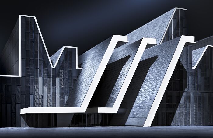 Futuristic architecture showcased at Tokyo International Foto Awards.