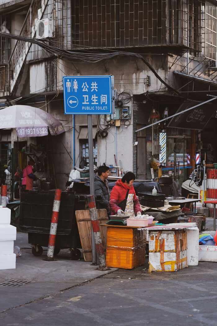 Photo Review: A Raw And Vibrant Journey Through A Farmers Market In Foshan, China – A Cultural Dive For The Bold!