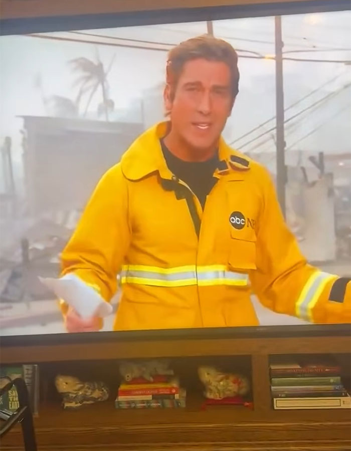 "Narcissist": Anchor Criticized For Pinning Jacket To "Look More Buff" During LA Fire Report "Narcissist": Anchor Criticized For Pinning Jacket To "Look More Buff" During LA Fire Report