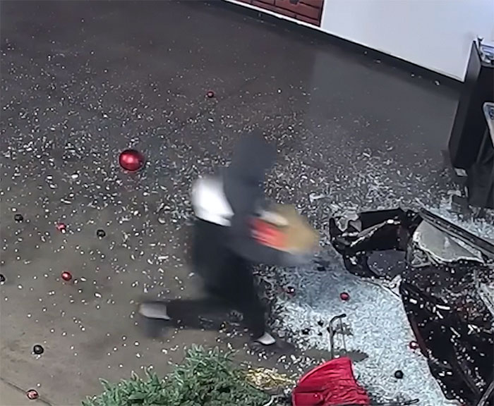 California Store Owner&rsquo;s Clever Anti-Theft Hack Stumps Robbers: &ldquo;Well Played, Sir&rdquo;