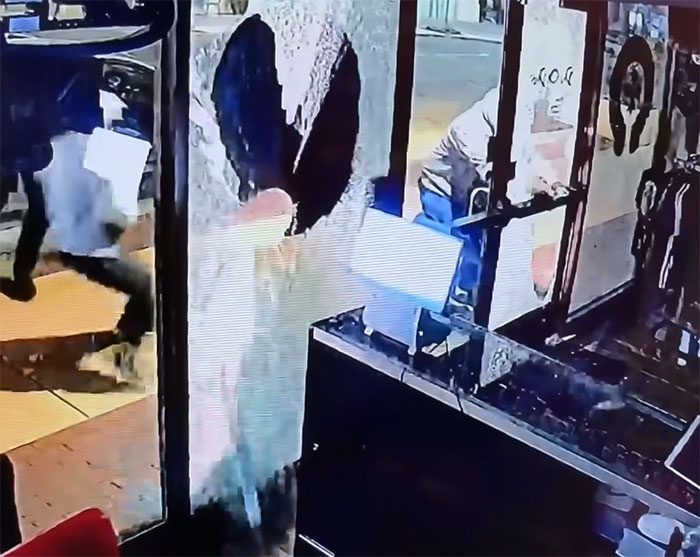 California Store Owner&rsquo;s Clever Anti-Theft Hack Stumps Robbers: &ldquo;Well Played, Sir&rdquo;
