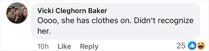 Comment mocking Melania Trump portrait, mentioning clothes and lack of recognition, generating strong reactions online. Comment mocking Melania Trump portrait, mentioning clothes and lack of recognition, generating strong reactions online.