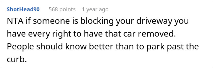 User comment discussing car blocking a driveway, suggesting the right to remove it.