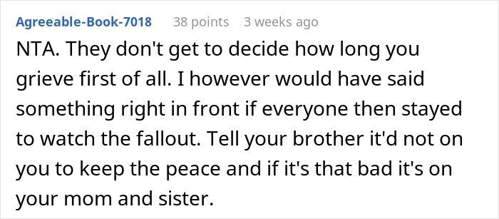 Reddit comment discussing grief and family dynamics related to a sister’s miscarriage. Reddit comment discussing grief and family dynamics related to a sister’s miscarriage.