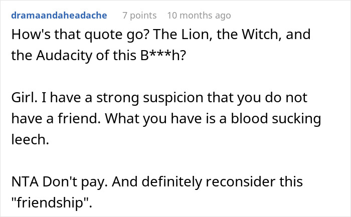 Reddit comment discussing a situation about refusing to pay for a wedding after being uninvited.