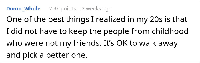 &ldquo;Weird Friend&rdquo; Gets Paired With Groomsman Because She&rsquo;s Least Threatening, Insult Digs Deep