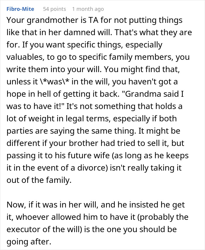 Online discussion about family feud over heirloom inheritance.